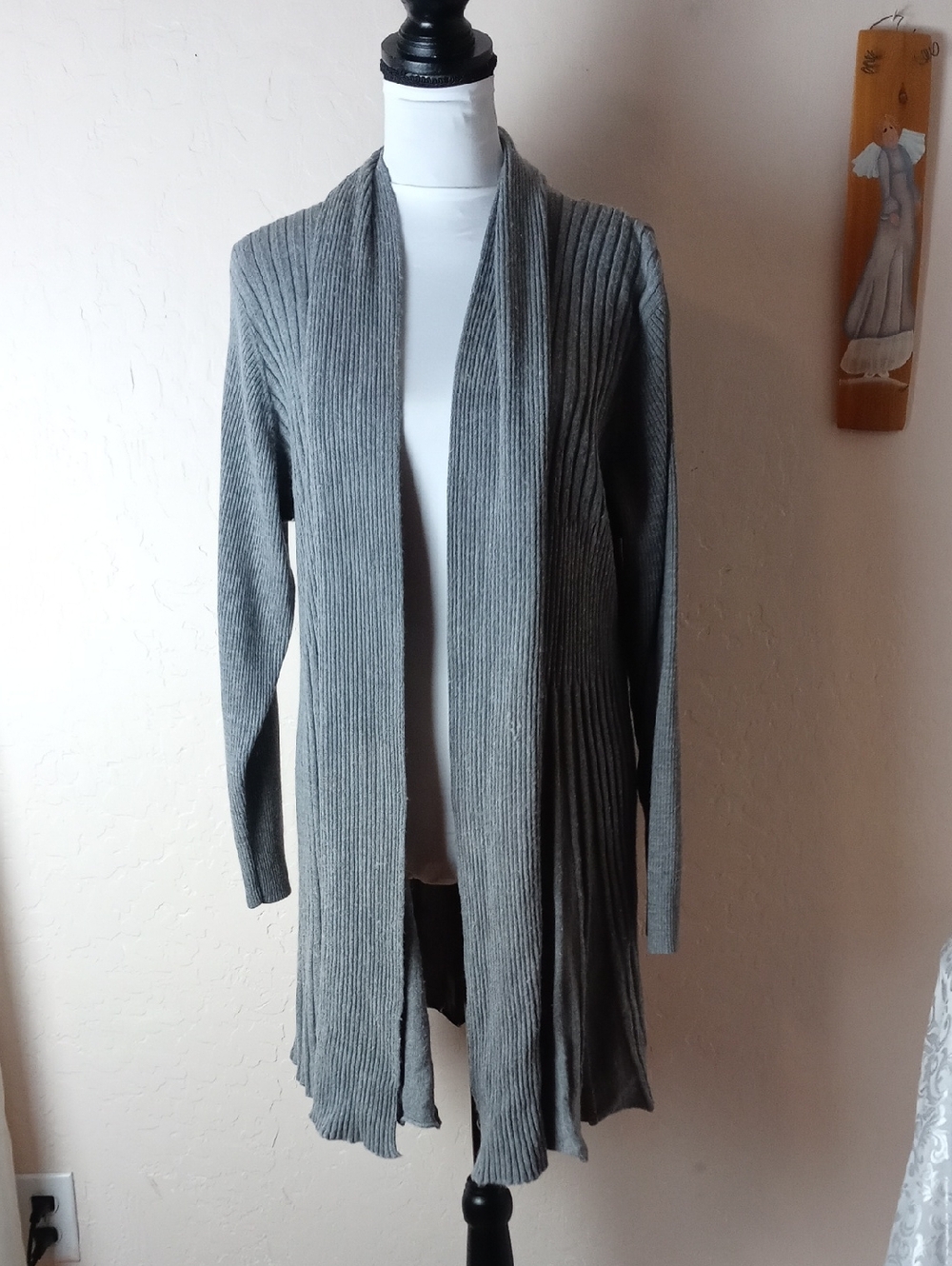 Avette Women’s Gray Ribbed Open-Front Sweater Cardigan